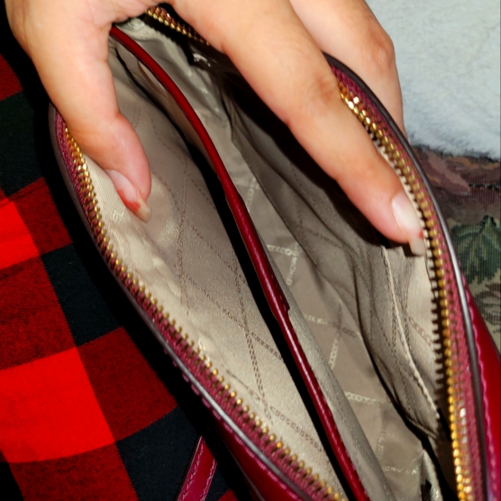 Michael kors medium crossbody maroon bag